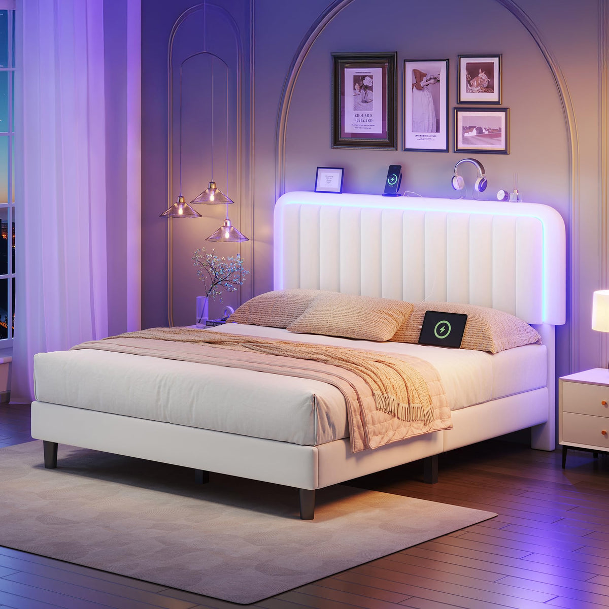 White Velvet Upholstered Full Size Platform Bed Frame with Charging Station O951