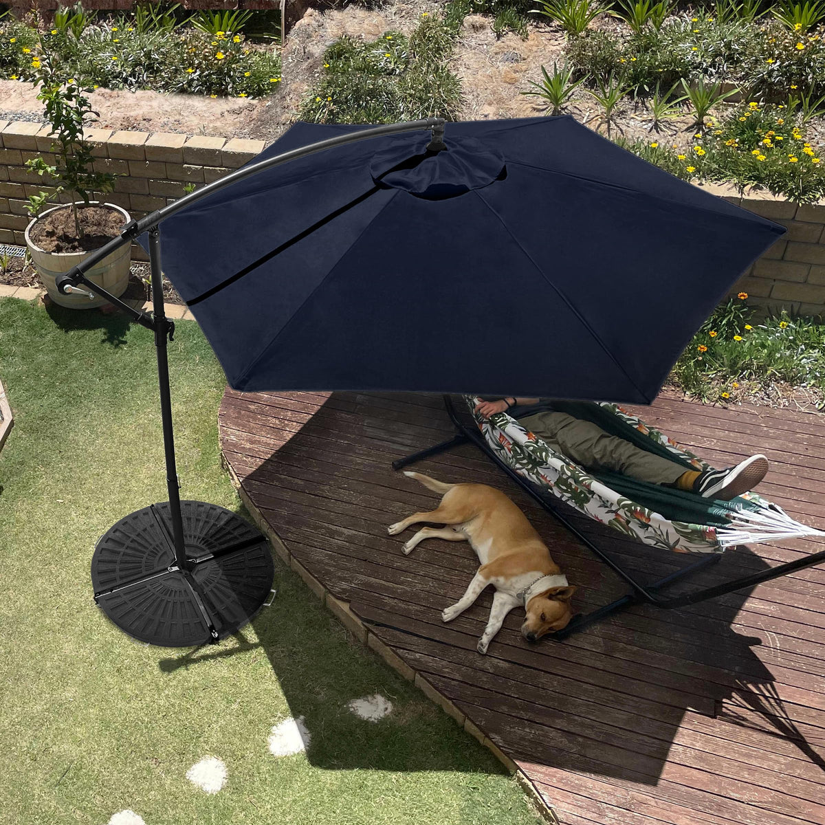 10 Ft Offset Cantilever Patio Umbrella with Cross Base B5609