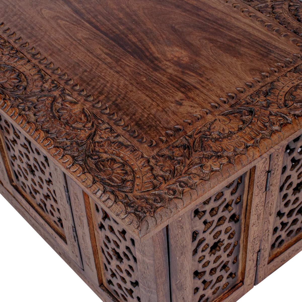Hand-Carved Mango Wood Coffee Table Q781
